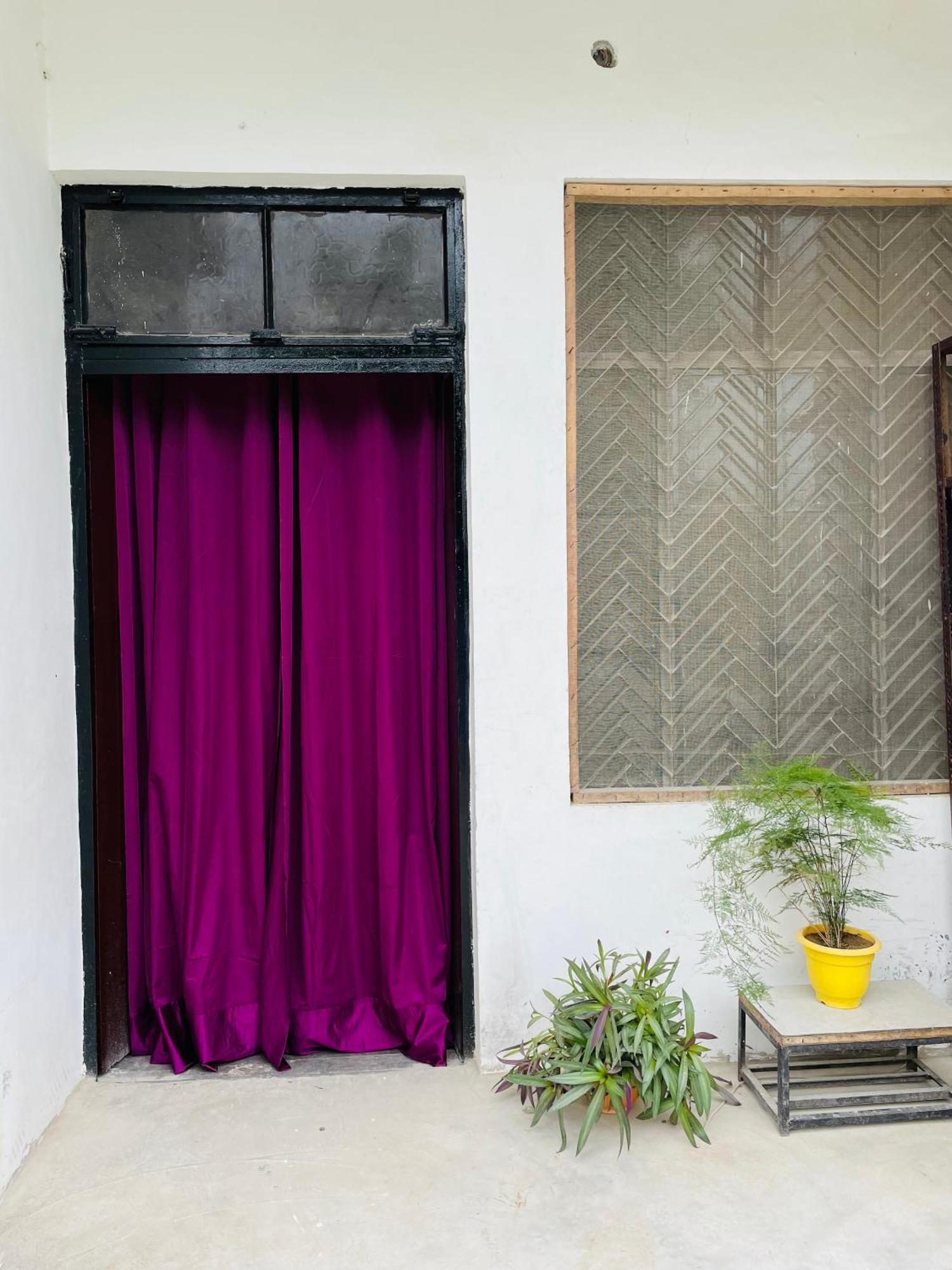 Shree Balaji Homestay Ayodhya ภายนอก รูปภาพ